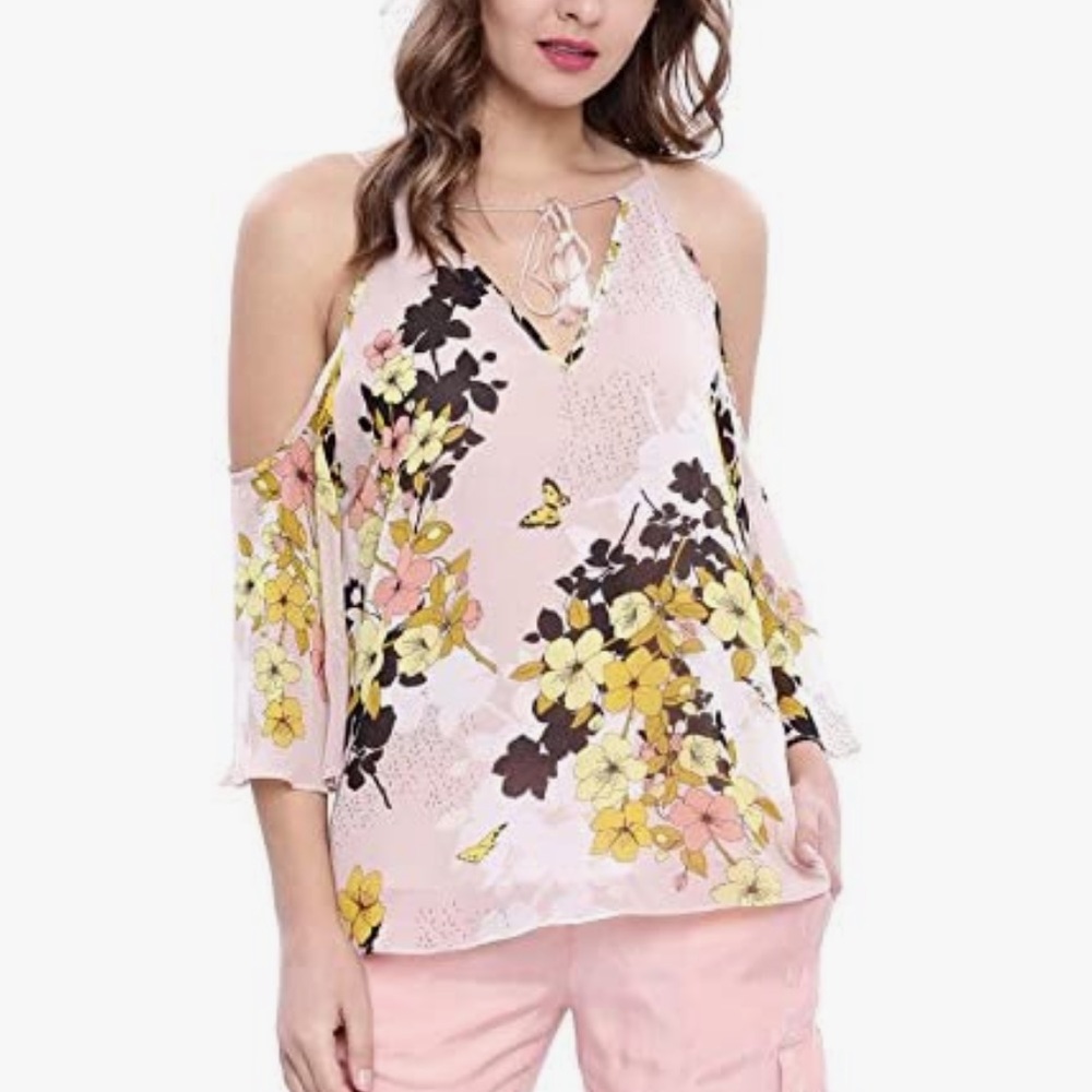 GUESS 3/4 Sleeve Val Cold Shoulder Chiffon Top